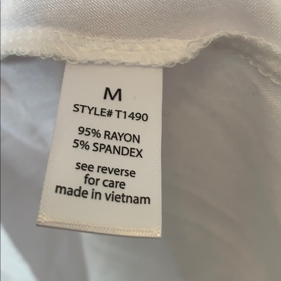 Basic white v-neck top - Picture 3 of 4